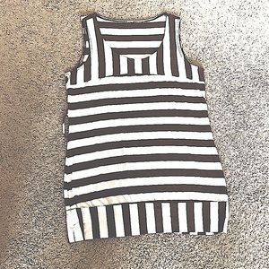 Wide strip tunic top